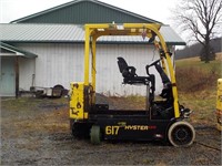 Hyster 120 Forklift as is NO Forks 617