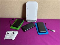 Homesmart Power Banks + Sanitizing Case