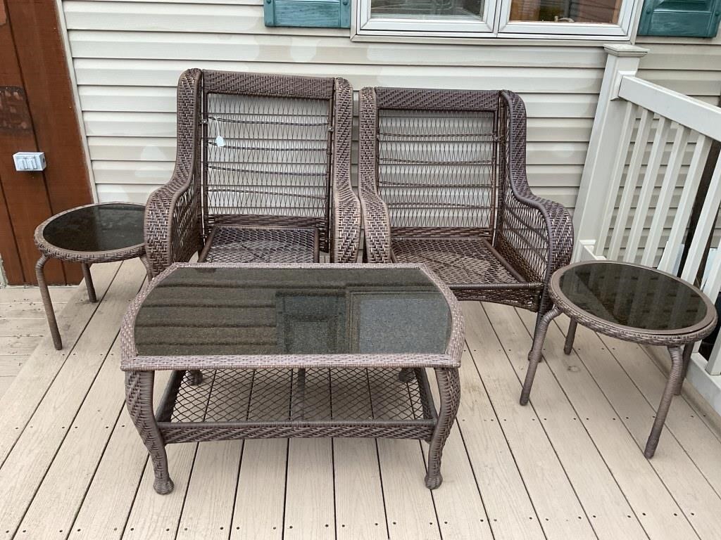 5 PIECE WICKER STYLE PATIO SET - 2 CHAIRS, 2 END