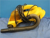 Used Eureka Easy Clean Hand Vac