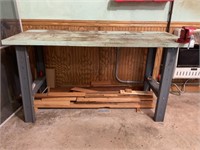5' WORK BENCH WITH BENCH VISE