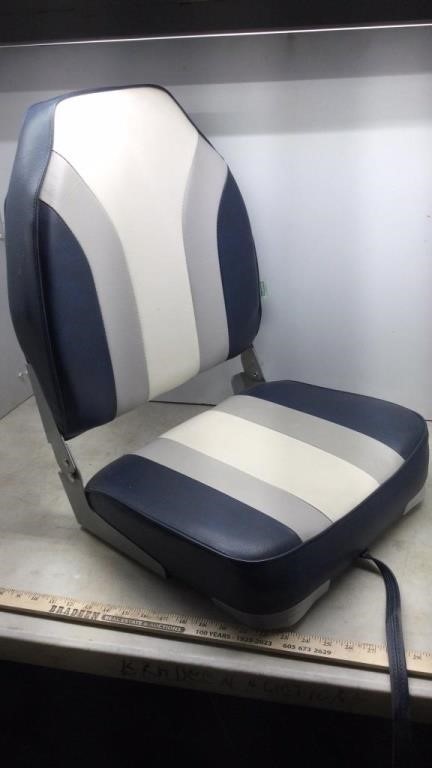 BOAT SEAT (LIKE NEW)