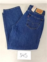 New Men's Levi $60 550 Relaxed Jeans - Size 34x30