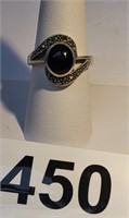 sterling silver ring w / black stone sz. 9 - 4 gr