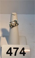 14K Pearl Ring sz. 4 1/4" - 5.5 grams