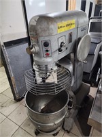 Hobart 80 QT Mixer (L-800)