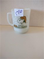 Vtg fire king Snoopy milk glass cup