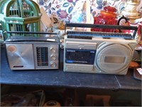 2 vintage radios, Viscount 12 transistor and