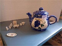 Blue spongeware teapot with a miniature set