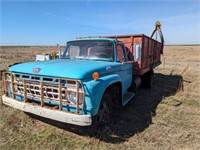 Ford F600 grain truck