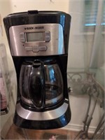 Black & Decker programmable 12 cup coffee maker