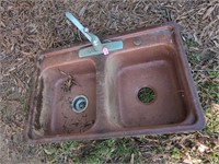Vintage brown kitchen sink 28in base