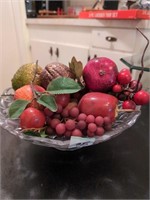 Bowl with fruit