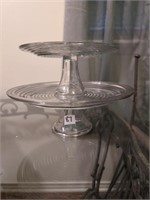 2 pedestal cake plates on stands