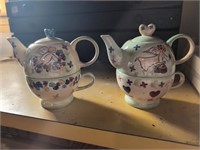 Angel teapots and cup