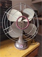 Vintage Westinghouse oscillating metal fan