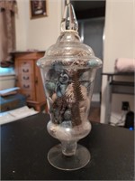 Glass urn w decorative potpourri