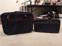 Samsonite luggage set w keys and straps