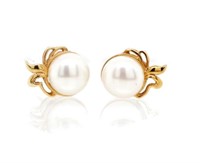 Pearl & 14ct yellow gold stud earrings