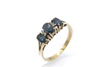 Sapphire & diamond set 9ct yellow gold ring