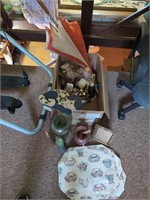 Umbrella, vases, wood cat, rubix cube, etc
