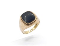 Vintage onyx & 9ct yellow gold signet ring