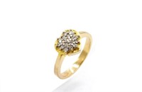 Diamond & yellow gold cluster heart ring
