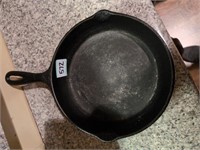 Cast iron 8in skillet