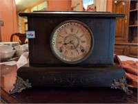 Seth Thomas mantle clock w key