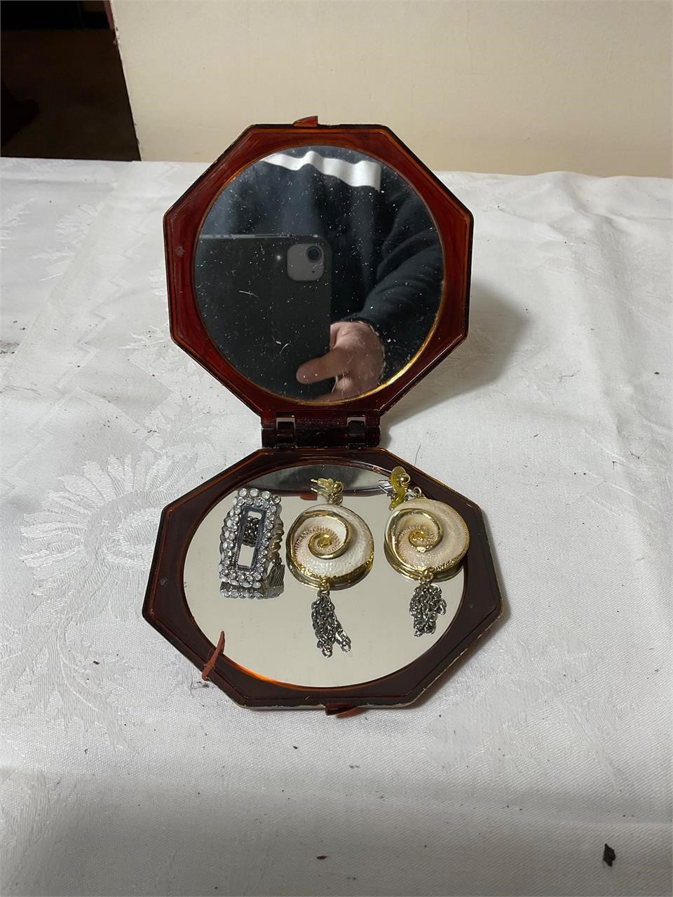 Vintage folding compact markup mirror and earrings