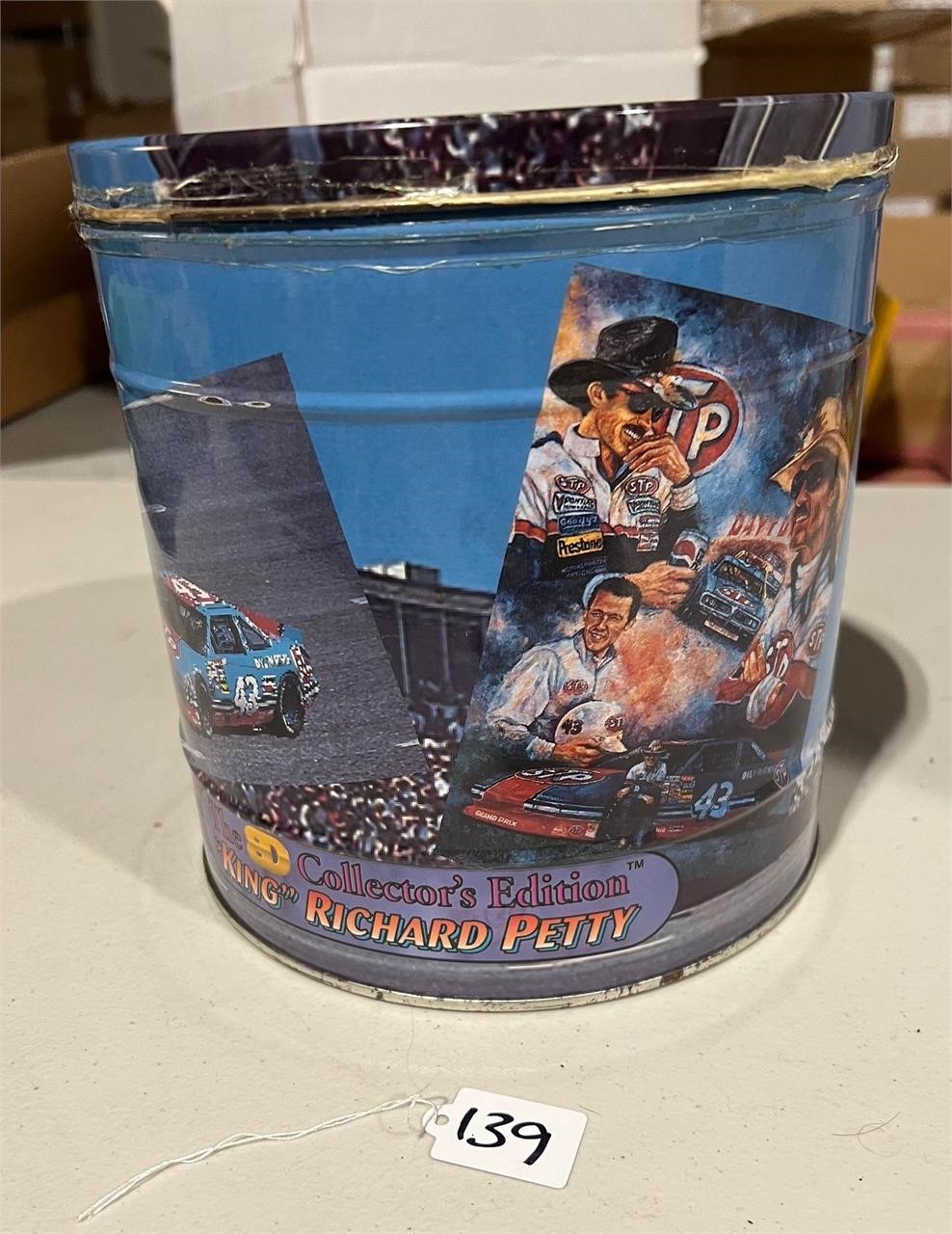 RICHARD PETTY COLLECTORS TIN