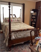 4 POSTER FULL SIZE BED W/ BEDDING