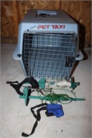 Small Pet Carrier 16"x24"x15" Tall & Leashes