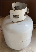 20 lb Propane Tank, weighs 33 lbs