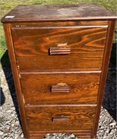 Chest of drawers