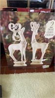 2 Decorative deer figurines