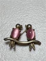 Vintage pink jelly belly love birds brooch,