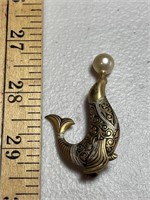 Vintage seal with pearl damascene brooch,