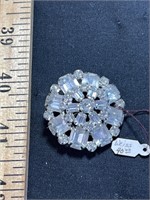 Vintage Weiss brooch with rhinestones