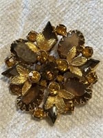 Vintage  amber/brown rhinestone brooch