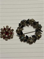 2 vintage rhinestone brooches, colored