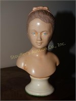 Vintage female bust statue 5"h
