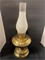 Electric brass lamp with chimney