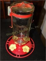 Glass humming bird feeder, 11"h