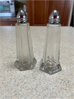 16 salt and pepper shakers
