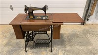 1920 Vintage Singer Treadle Sewing Machine