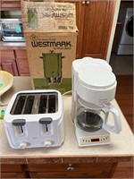 Three-piece small appliance lot