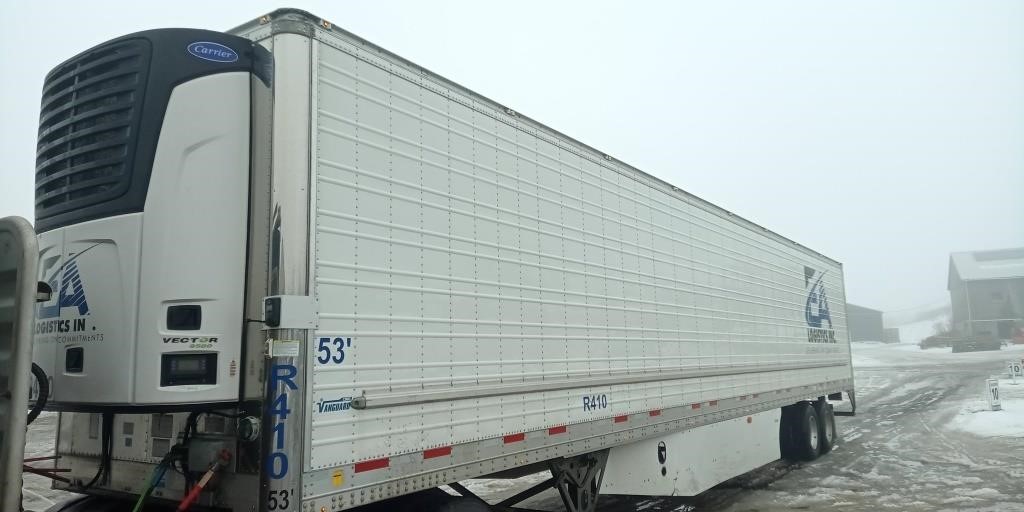 2022 53' CIMC Reefer Trailer W/ Carrier Vector