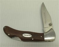 Winchester 3.25" blade folding pocket knife.