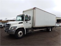 2016 Hino 26' S/A Straight Truck